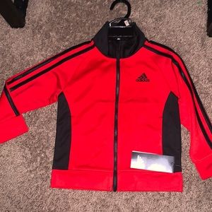 Adidas sweater size 2t